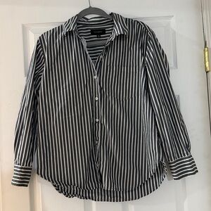 Banana Republic Button Down- Size M- Dark Grey and White Stripe